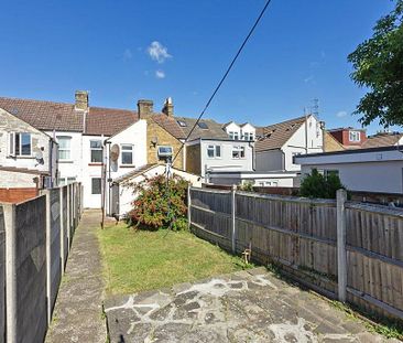 3 bedroom link detached house to rent - Photo 1