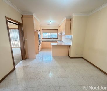 2/99 Thompsons Road, BULLEEN - Photo 6