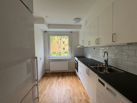 Dunderbacksvägen, Finspång - Photo 2