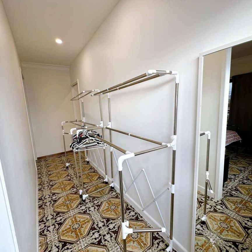 East Brisbane - Photo 1