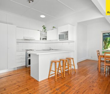 Delightful Bayside Cottage for Lease - Photo 2