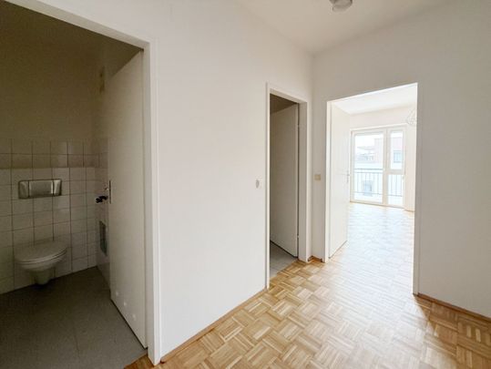 Sehr schöne, helle 1-Zimmer-Wohnung mit Balkon - Nähe Krankenhaus - Foto 1
