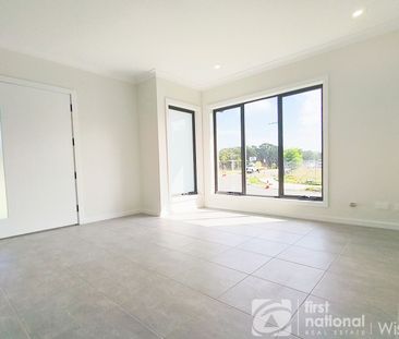 Park front 4-bedroom family home in the Heart of Colebee - Walk to ... - Photo 1