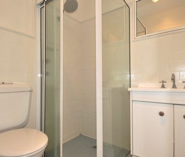 North-facing well maintained 3-bedroom townhouse - Photo 6