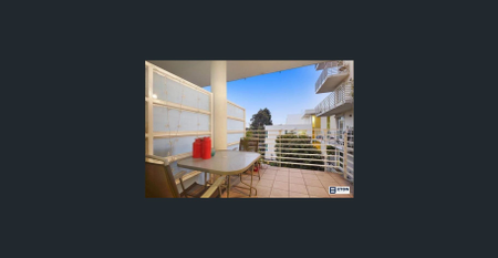 Quiet - Bright - Good size & Great location! - Photo 2