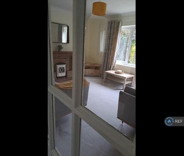 2 bedroom maisonette to rent - Photo 6