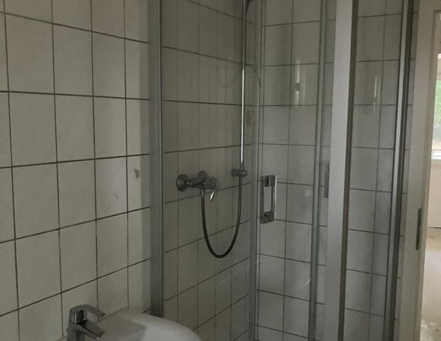 Ebenerdig wohnen-mit Balkon zum Entspannen - Photo 1