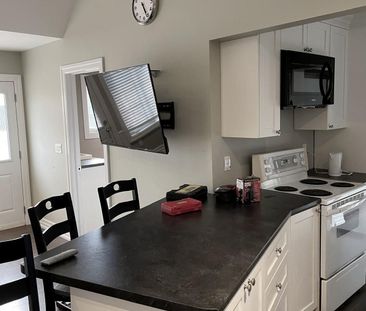 For Lease - 16 Sixth Street, Georgina, Ontario - Photo 4