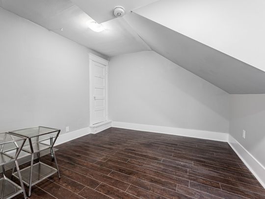 For Lease - 146 Howland Avenue, Toronto, Ontario - Photo 1