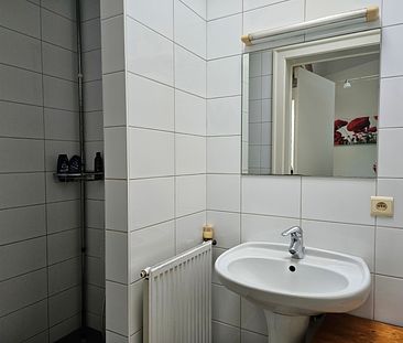 Gelijkvloers appartement met 1 slaapkamer en binnentuintje. - Foto 3