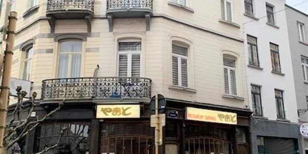 Triplex te huur in Elsene voor € 1.950 met 2 slaapkamers - Foto 1