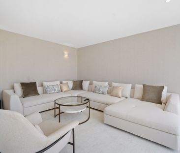 Detached Villa in Nueva Andalucía - Photo 4