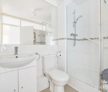 2 bedroom flat to rent, - Photo 5