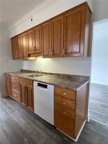 For Lease - 125 Innisfil Street, Barrie, Ontario - Photo 3