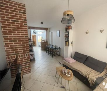 Maison amiénoise mitoyenne des deux côtés - Photo 2