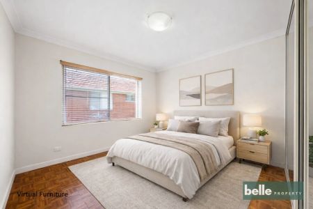 Light-Filled Apartment in a Quiet, Ultra-Convenient Ashfield Pocket - Photo 3