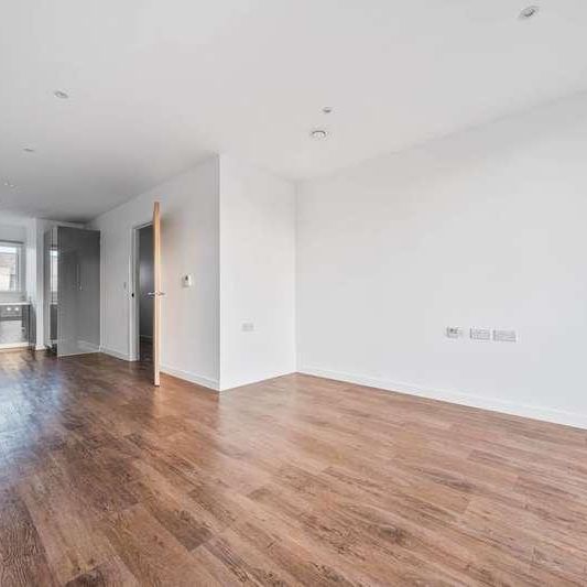 New Cross Road, New Cross, SE14 - Photo 1