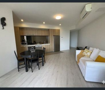 Open plan living - Photo 1
