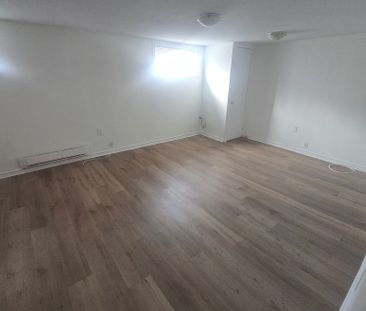 For Lease - 70 Bunnell Crescent, Toronto, Ontario - Photo 1