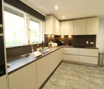 4 bedroom bungalow to rent - Photo 1