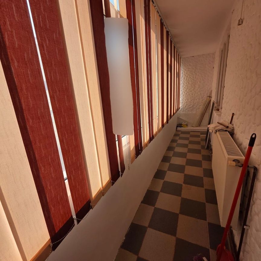 2 camere, decomandat, etaj 2, zona Lidl, Favorit, mobilat și utilat - Fotografie 1