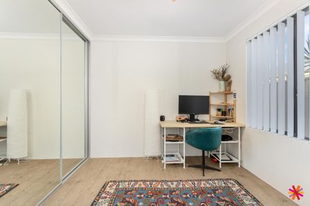 MODERN IMPRESSIVE FAMILY HOME - ENJOY THE BEACH LIFE - Photo 2