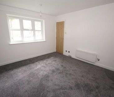 Parkwood Court, Roundhay - Photo 2