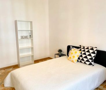 Via Caduti di Cefalonia, Florence, Tuscany 50127 - Photo 6