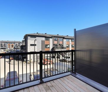 For Lease - 937 Creekway Private, Kanata, Ontario - Photo 1