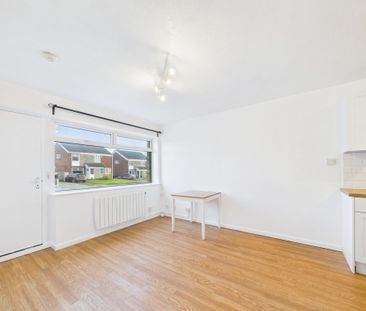 Abbey Road, Tyldesley, M29 - Photo 1