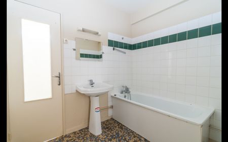 Location Appartement 3 pièces 63 m² Buzançais - Photo 5