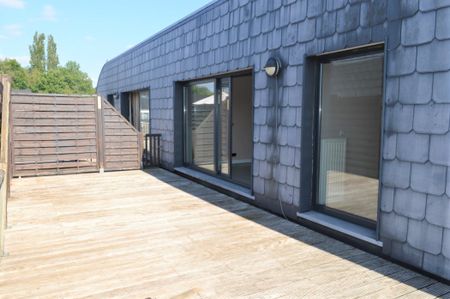 Groot appartement met terras en 2 slaapkamers - Photo 5