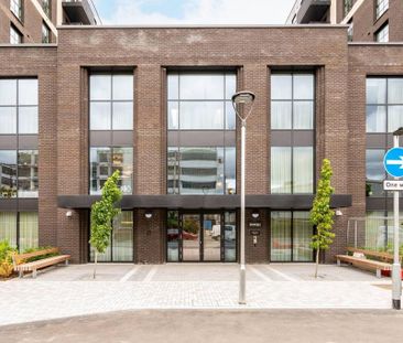 3 bedroom flat to rent - Photo 6