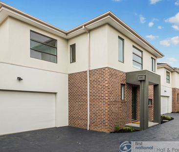 2 / 11 Burrows Avenue, Dandenong - Photo 2