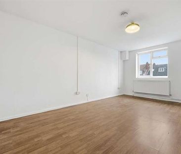 Hemnall Street, Epping, CM16 - Photo 3