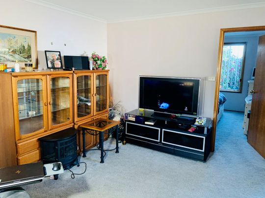 Cute and Cosy - Photo 1
