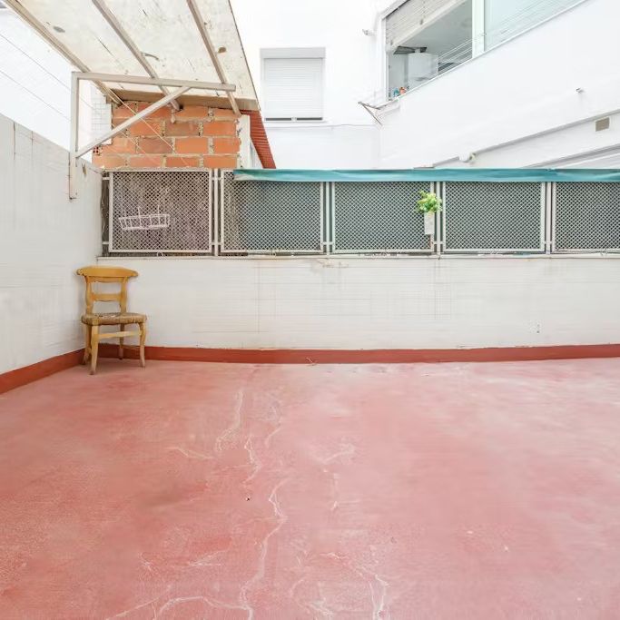 Passeig de lAlbereda, Valencia, Valencian Community 46010 - Photo 1