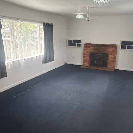 Great Family Home in Stoke - Photo 1