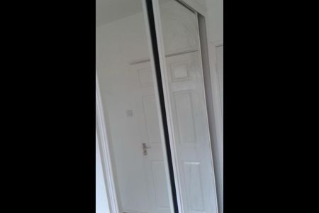 Room in a Shared Flat, Hickes House, NW6 - Photo 2