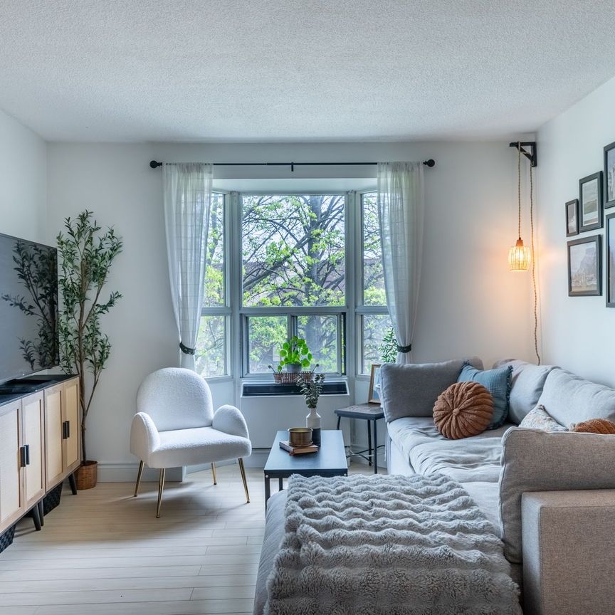 For Lease - 3835 Lake Shore Boulevard Unit# 305, Toronto, Ontario - Photo 1