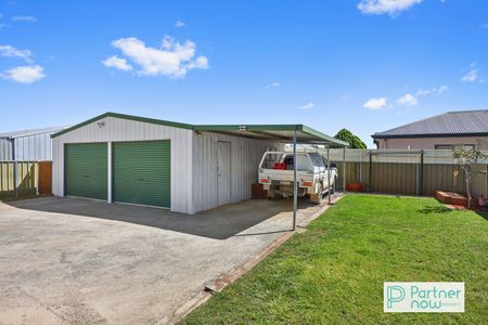 7 Southview Street, TAMWORTH NSW 2340 - Photo 3