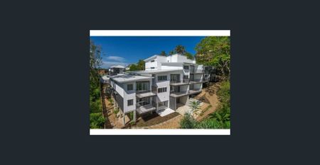 Stylish & Modern 2-Bedroom Apartment in the Heart of Kelvin Grove !!! - Photo 3