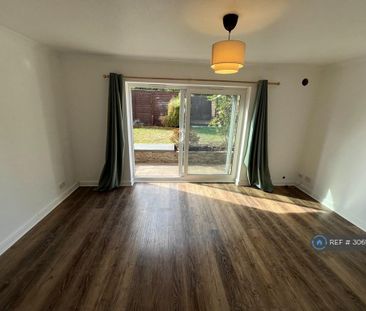 2 bedroom maisonette to rent - Photo 1