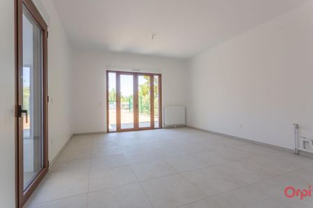Location Appartement 2 pièces 47m² STE GENEVIEVE DES BOIS 91700 - Photo 2