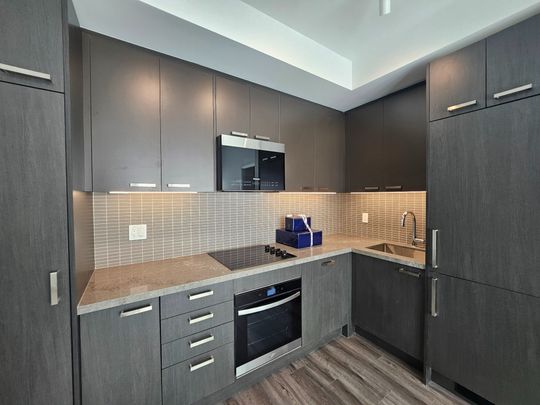 For Lease - 20 Soudan Avenue Unit# 3004, Toronto, Ontario - Photo 1
