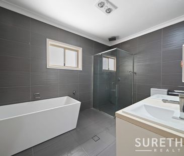 Modern home Just 750 Metres to Auburn Station - Photo 6