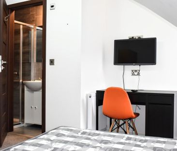 7 bedroom terraced house to rent - Photo 4