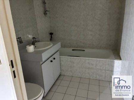 Location appartement studio 1 pièce 29 m² à Rueil-Malmaison (92500) Plateau 4 - Photo 4