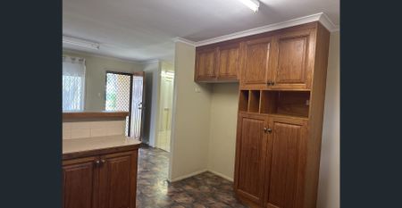 Great Family Home - Photo 5