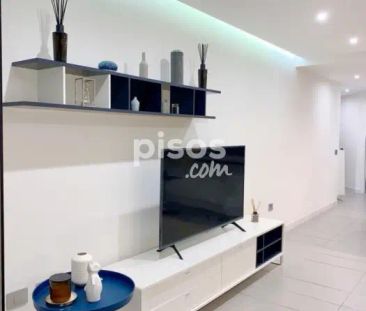 Apartamento en alquiler en los Cristianos - Photo 1